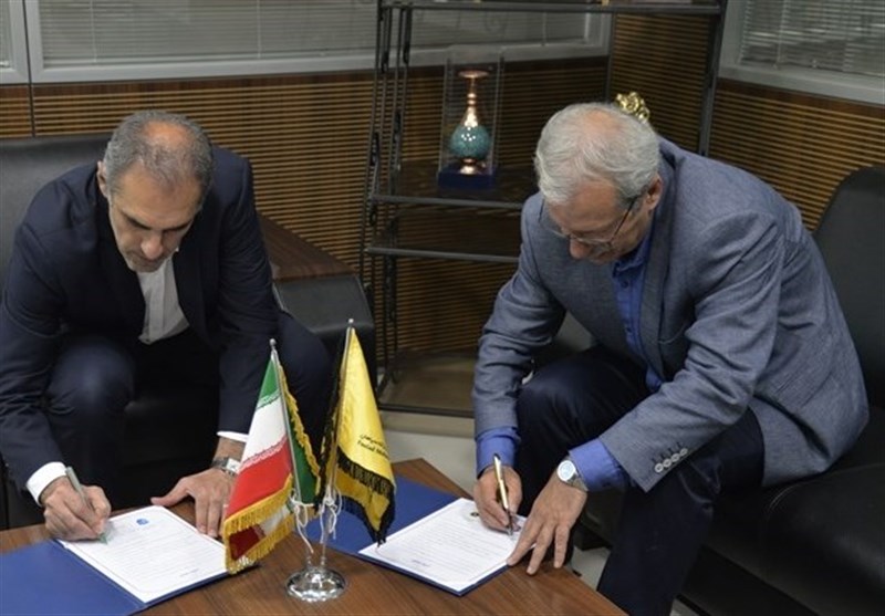 توافق‌نامه همکاری بین باشگاه‌های گسترش فولاد و سپاهان امضاء شد