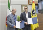 امضای تفاهم‌نامه همکاری بین باشگاه‌های سپاهان و گسترش فولاد