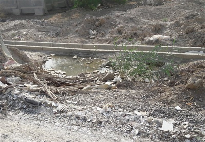 وضعیت نامناسب دپوی زباله‌ها و خروج شیرابه به سمت رودخانه هراز