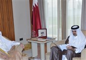 نماینده امیر کویت پیام مکتوب وی را تحویل امیر قطر داد
