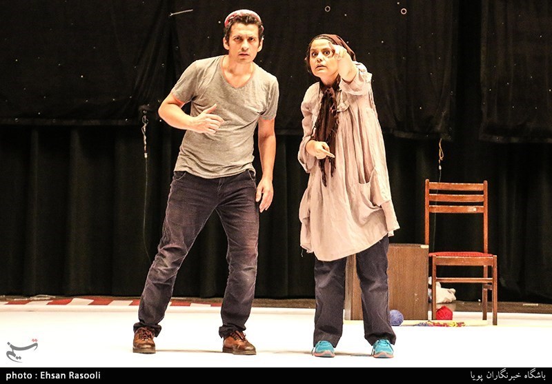 32 اثر جشنواره نمایشنامه‌خوانی مشهد مورد خوانش قرار می‌گیرند