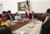 دیدار تیم پزشکی شرکت کننده در راهپیمایی صلح با سفیر جمهوری اسلامی ایران
