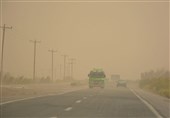 Sandstorm Sends Hundreds to Hospital in SE Iran