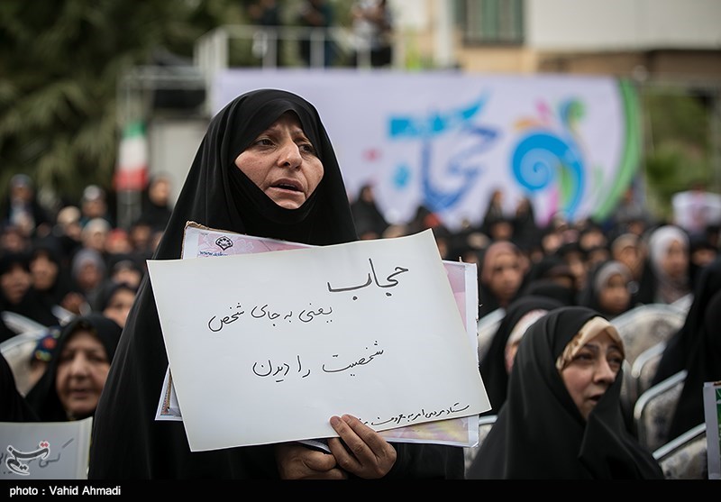 سمنان| فضای مجازی حجاب و عفاف تهدید می‌کند
