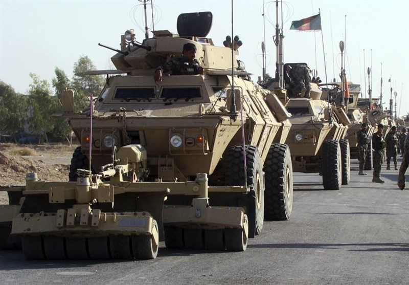 انفجار 20 خودروی نظامی در حمله طالبان به کاروان نیروهای امنیتی افغان