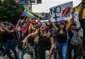 7.2 میلیون نفر در همه پرسی نمادین مخالفان ونزوئلا شرکت کردند
