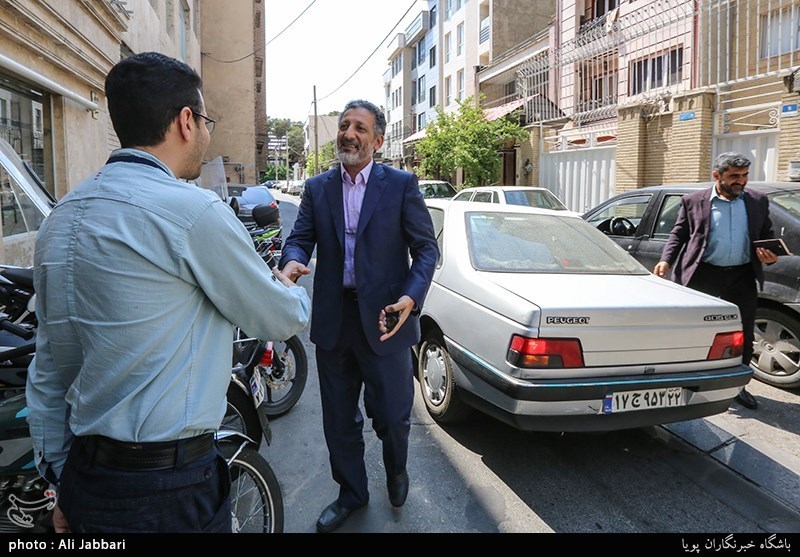 حضور محمد حمزه زاده قائم مقام رییس حوزه هنری و رییس سازمان سینمایی حوزه هنری در باشگاه خبرنگاران پویا