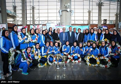 ورود کاروان ورزشی کاراته، قهرمان آسیا به تهران
