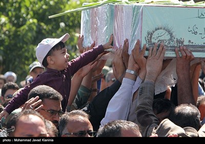 مراسم تشییع پیکر شهدای گمنام در کرمان