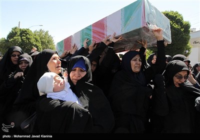 مراسم تشییع پیکر شهدای گمنام در کرمان