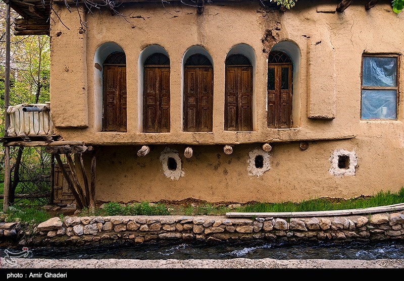 توسعه اقامتگاه‌های بوم‌گردی لازمه رشد گردشگری در غرب اصفهان