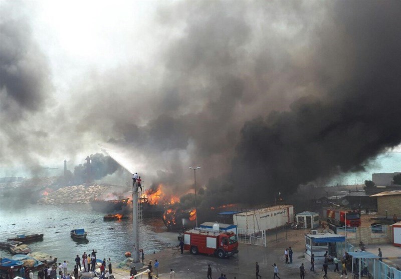 دستور ویژه رئیس‌جمهور نسبت به رسیدگی به وضعیت آتش‌سوزی اسکله کنگان