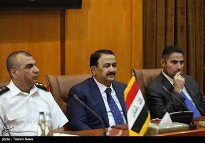 وزیر الدفاع الإیرانی یستقبل نظیره العراقی