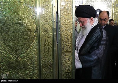 Leader Performs Dust Clearing Rite at Imam Reza's (AS) Shrine