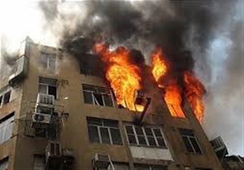 آتش‌سوزی مجتمع مسکونی پادادشهر اهواز مهار شد