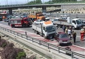 20 مصدوم در تصادف اتوبوس و تریلی در محور اصفهان به اردستان