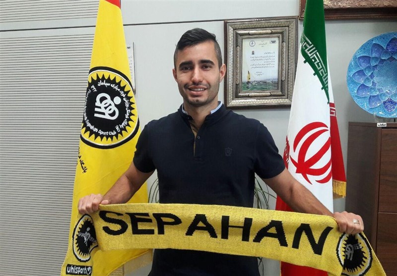 Iran’s Sepahan Signs Brazilian Midfielder Crivellaro