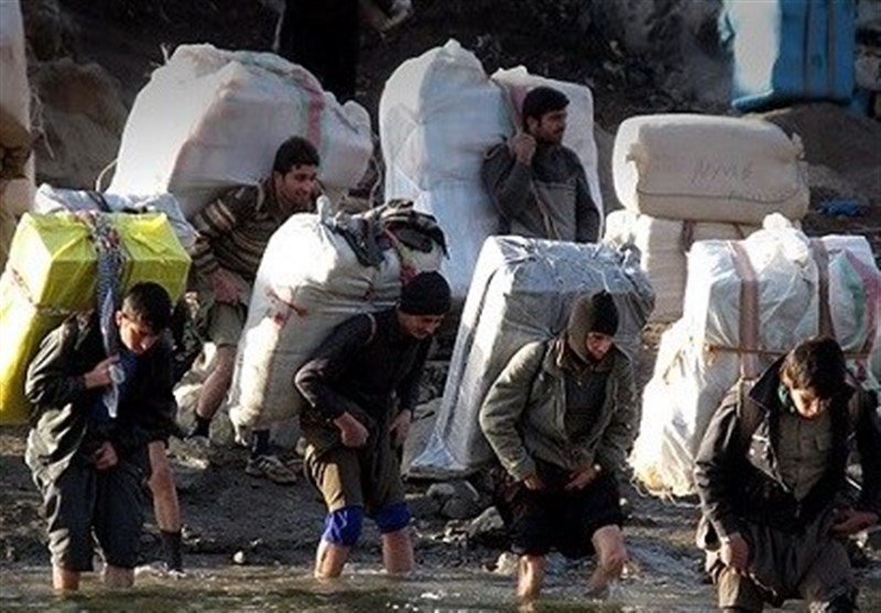 کوله‌بران سیستان و بلوچستان تا هفت میلیون ریال از عوارض واردات معاف می‌شوند