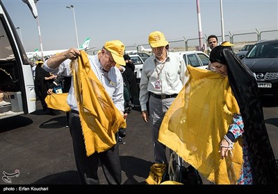 1st Batch of Iranian Hajj Pilgrims Leave for Saudi Arabia