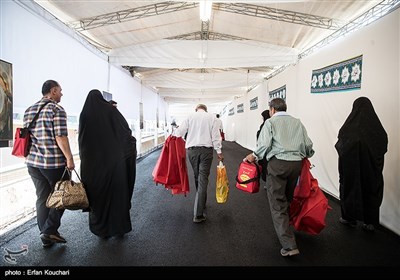 1st Batch of Iranian Hajj Pilgrims Leave for Saudi Arabia