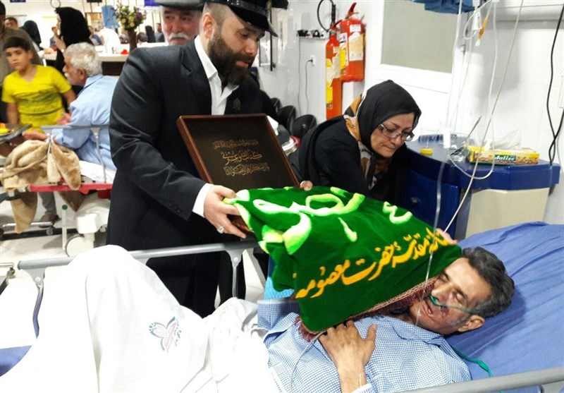 حضور خادمان حرم حضرت معصومه (س) در بیمارستان شهید بهشتی کاشان