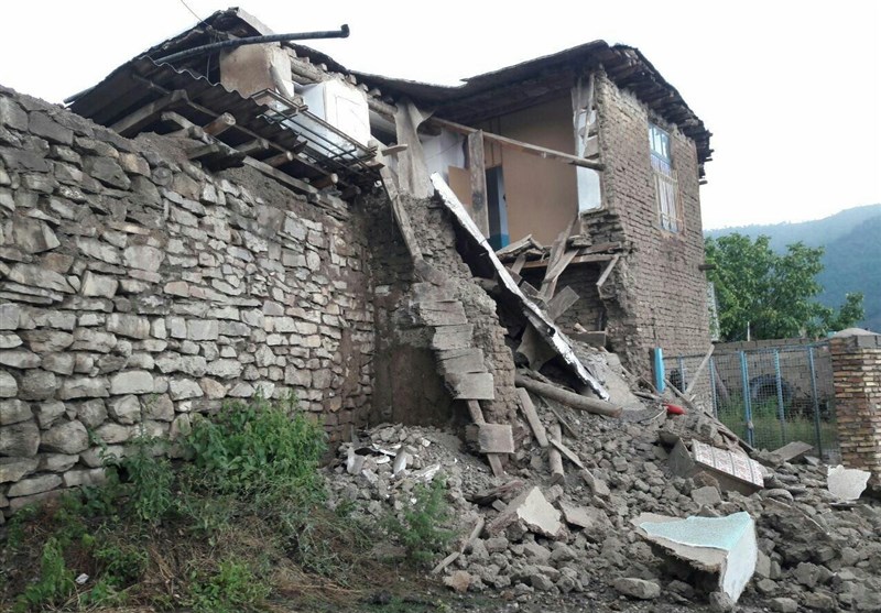 منازل تخریب شده در سیل اخیر آزادشهر تسهیلات دریافت می‌کنند