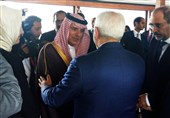 دست دادن ظریف و وزیر خارجه عربستان در استانبول+عکس