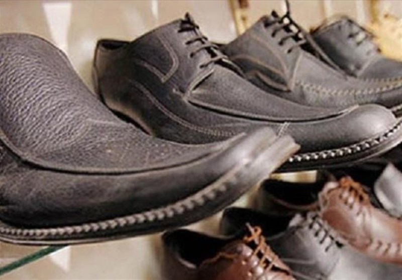 احتمال احتکار و اختفای مواد اولیه تولید کفش در قم