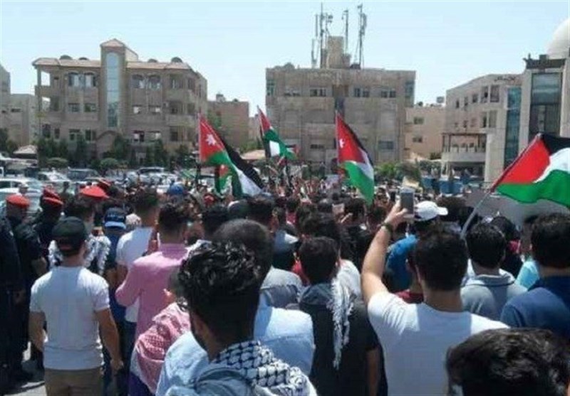 راهپیمایی اردنی‌ها برای اخراج سفیر رژیم صهیونیستی