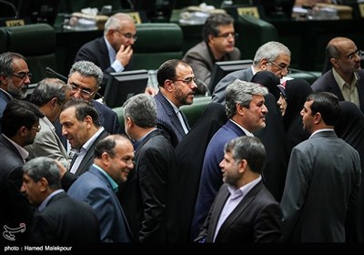 حسینعلی امیری معاون پارلمانی رئیس‌جمهور در جلسه علنی مجلس شورای اسلامی