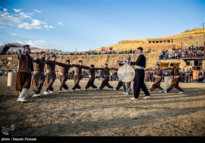 ثقافتی میلہ؛ ایران کے صوبہ کردستان میں گھڑ سواری اور نیزہ بازی کے مقابلے