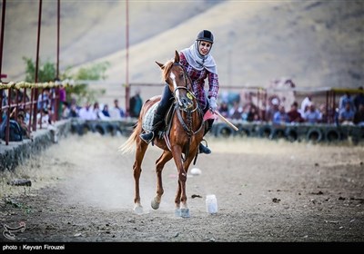 ثقافتی میلہ؛ ایران کے صوبہ کردستان میں گھڑ سواری اور نیزہ بازی کے مقابلے