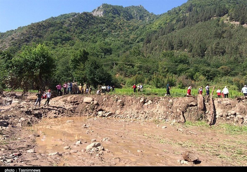 Army Troops Sent into Flood-Hit Areas Northeast of Iran