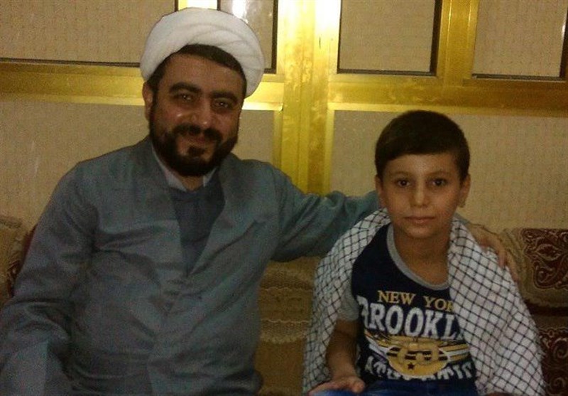 سلفی با هم‌نام رهبر انقلاب + عکس