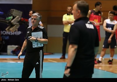 دیدار تیم‌های والیبال ایران و چین - اردبیل