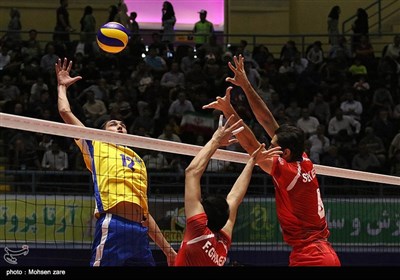 دیدار تیم های ملی والیبال ایران و قزاقستان-اردبیل