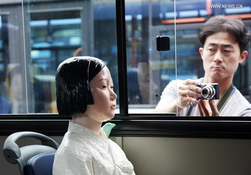 حضور پرمعنای &quot;زنان آسایشگر&quot; در اتوبوس‌های کره جنوبی + تصاویر