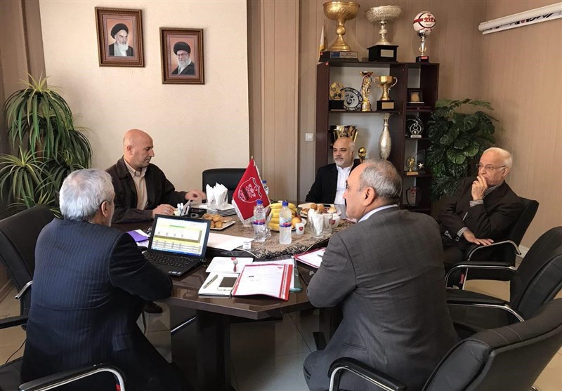 بررسی مسائل مالی و حقوقی پرسپولیس و سفر سرخپوشان به عمان در هیئت مدیره