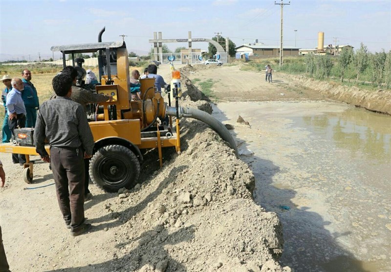 بیش از 20 مورد شکستگی در خط انتقال آب روستاهای اهواز و رامشیر برطرف شد