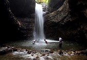 آبشار ویسادار جلوه‌ای زیبا از طبیعت دلبرانه استان گیلان + فیلم