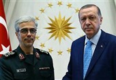 همکاری­‌های نظامی ایران و ترکیه در سطح عالی‌رتبه برای نخستین بار انجام می­‌گیرد