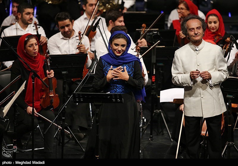 اجرای ارکستر سمفونیک تهران به رهبری شهرداد روحانی