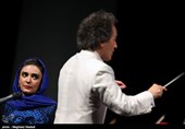 داستان گویی لیندا کیانی بازیگر سینما و تلویزیون در اجرای ارکستر سمفونیک تهران به رهبری شهرداد روحانی