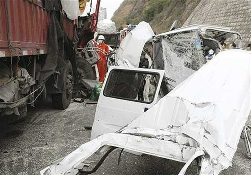 تصادف کارگران شرکت نیرومحرکه استان قزوین 29 مصدوم برجای گذاشت
