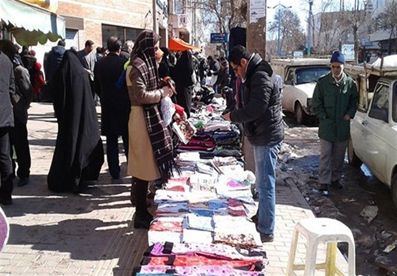 خوزستان| حضور متکدیان و دست‌فروشان غیربومی‌ چهره شهر آبادان را نامناسب کرده است
