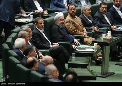 Iranian Parliament Votes after Intensive Talks on President's Ministerial Picks