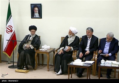 دیدار مسئولان و فعالان فرهنگی استان‌های یزد و همدان با رهبر معظم انقلاب