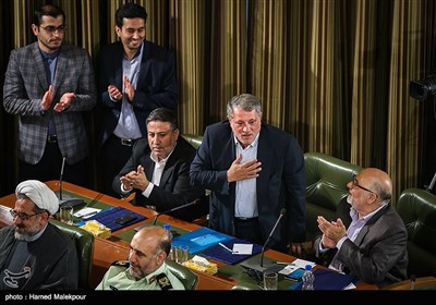 Tehran’s New City Council Holds 1st Session