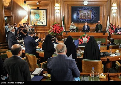 أعضاء المجلس البلدی فی طهران یؤدون القسم