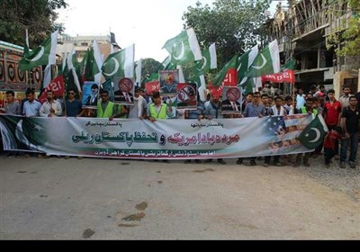 کراچی: امریکہ مخالف ریلی کے شرکاء پر پولیس کا لاٹھی چارج